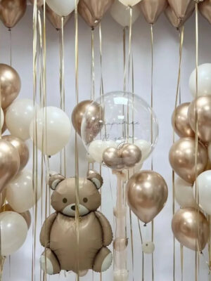 Composition with balloons and a teddy bear 1083